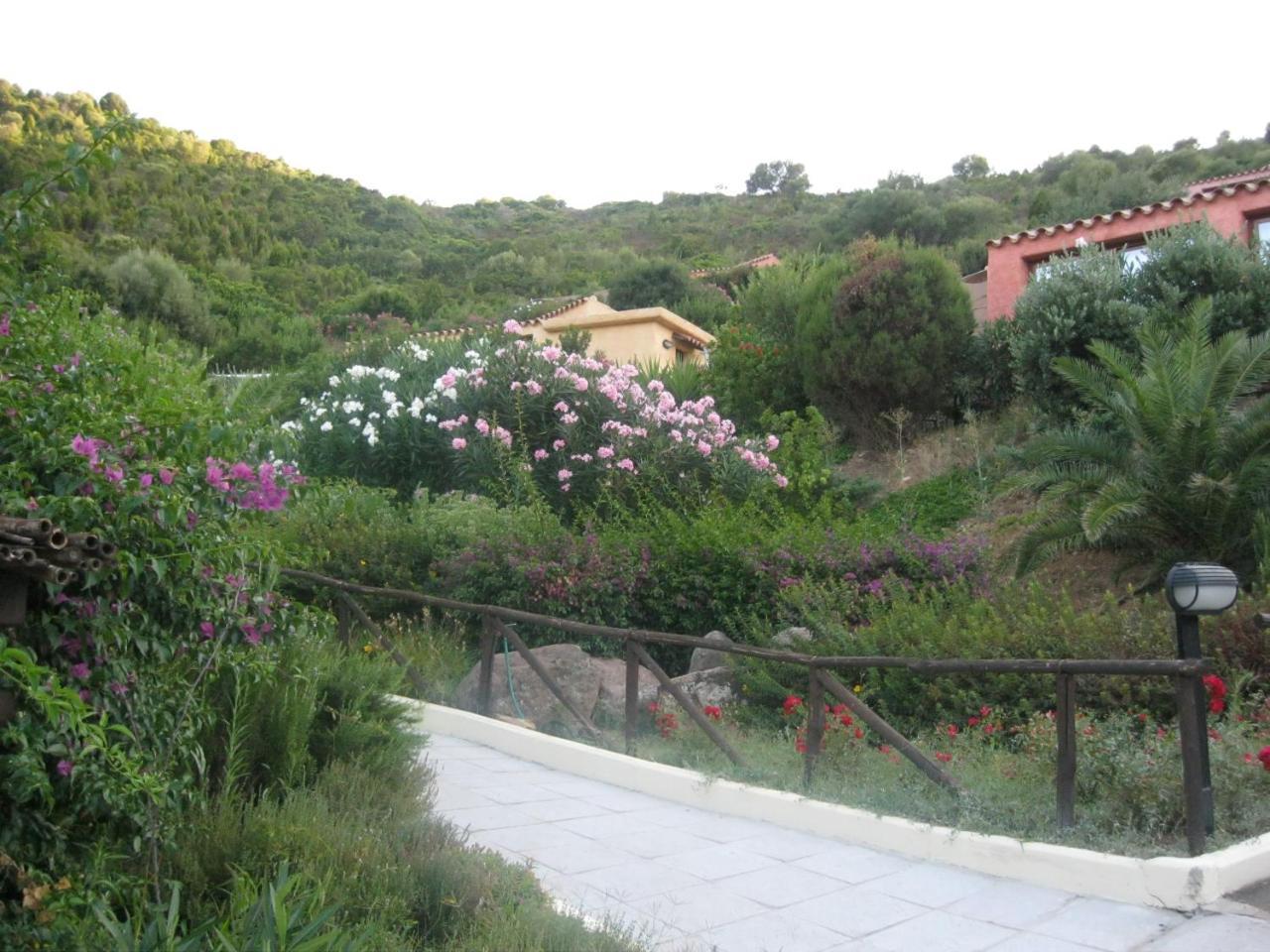 Sosventos Village Hotel Teulada Εξωτερικό φωτογραφία